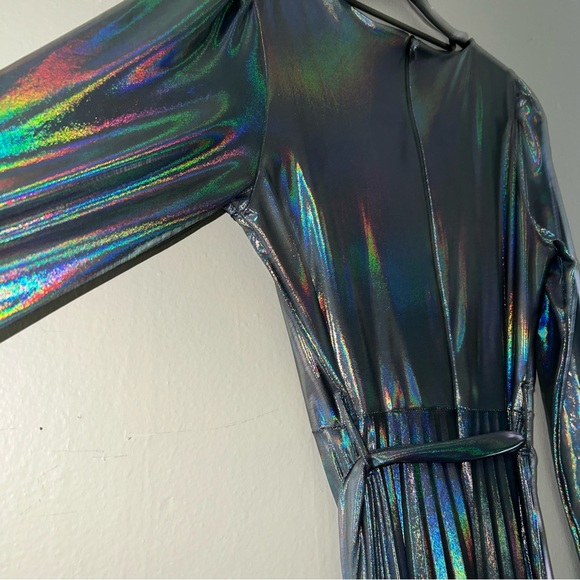 Beautiful Holographic Formal Dress, Size XL but would fit better for a size L - Picture 7 of 10